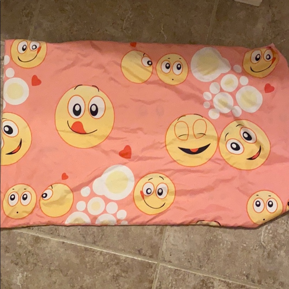 😳🤣😘😍Who doesn’t like emoji’s!😬😁😋
